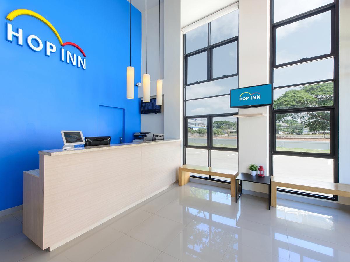 Hop Inn Sakon Nakhon Exterior photo