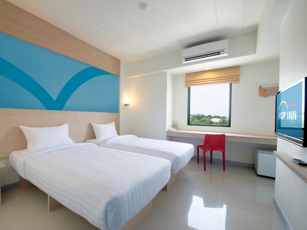 Hop Inn Sakon Nakhon Exterior photo