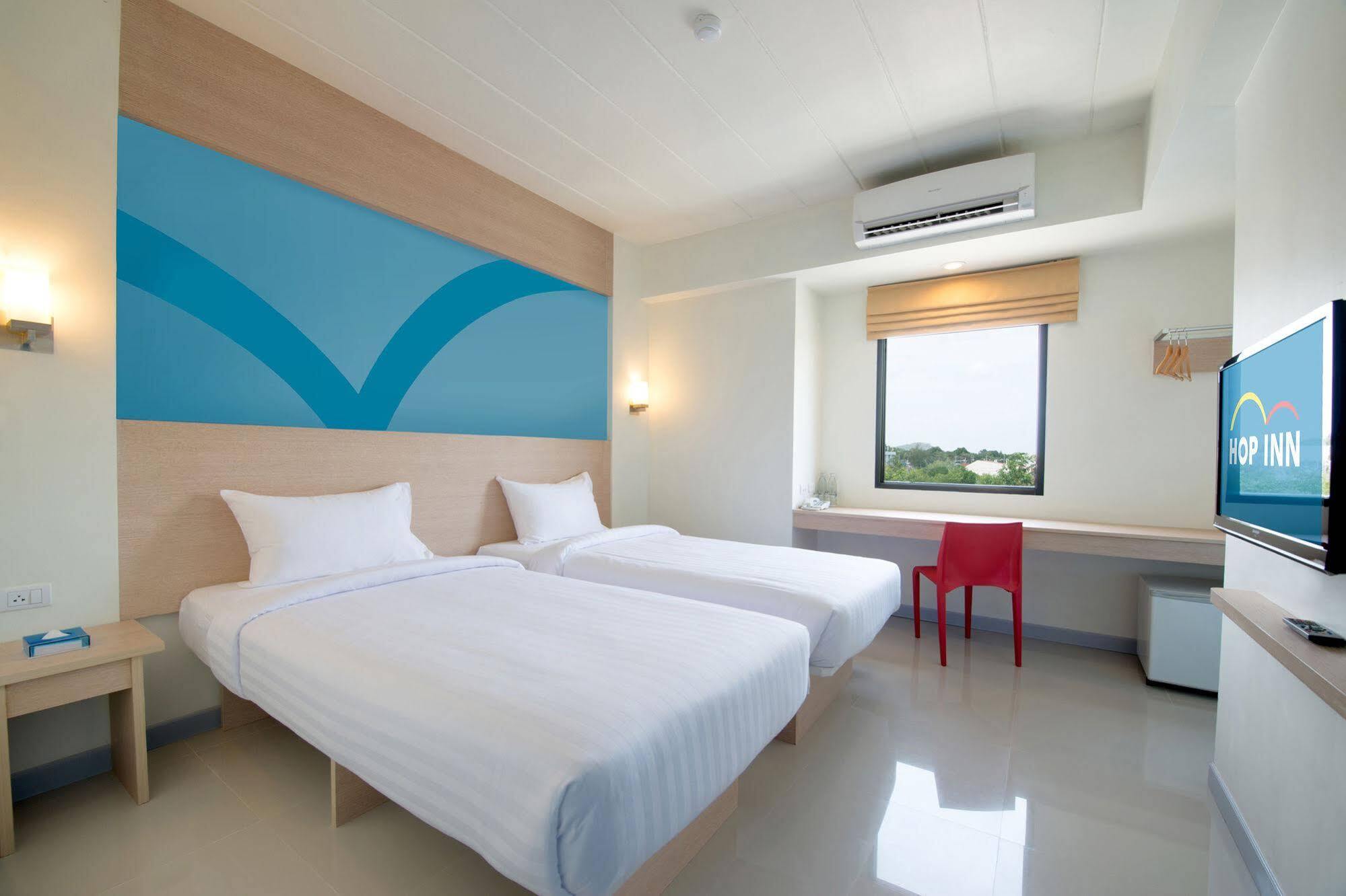 Hop Inn Sakon Nakhon Exterior photo