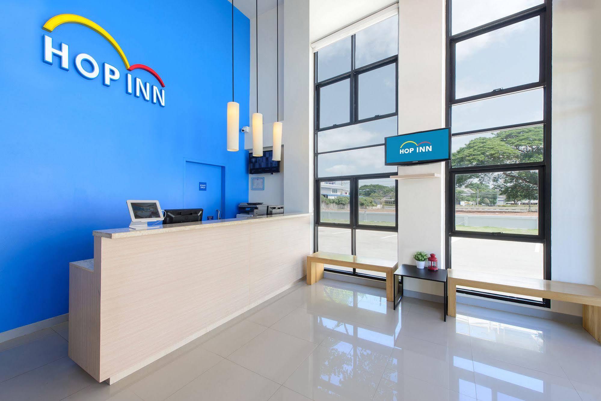 Hop Inn Sakon Nakhon Exterior photo