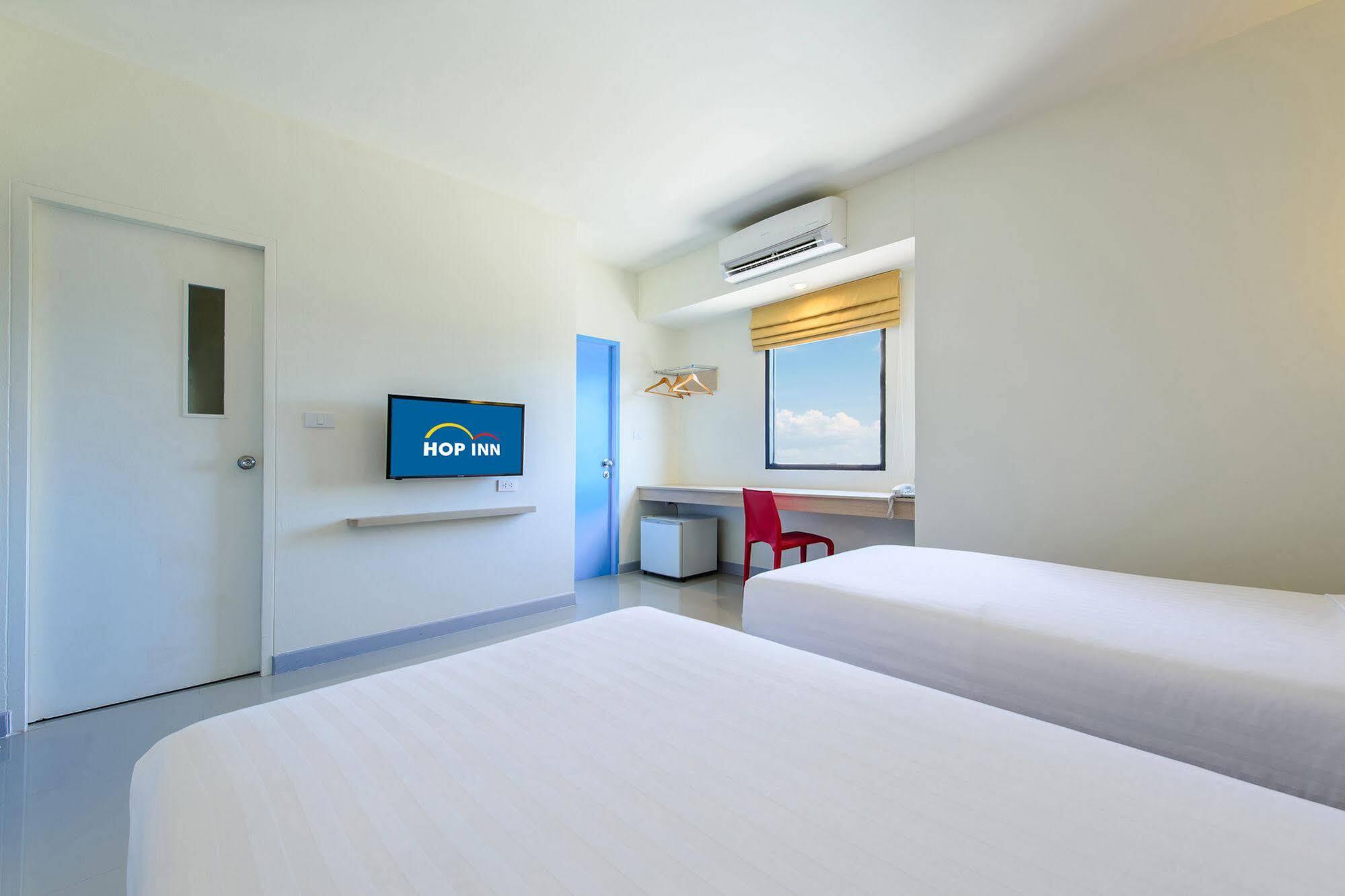 Hop Inn Sakon Nakhon Exterior photo
